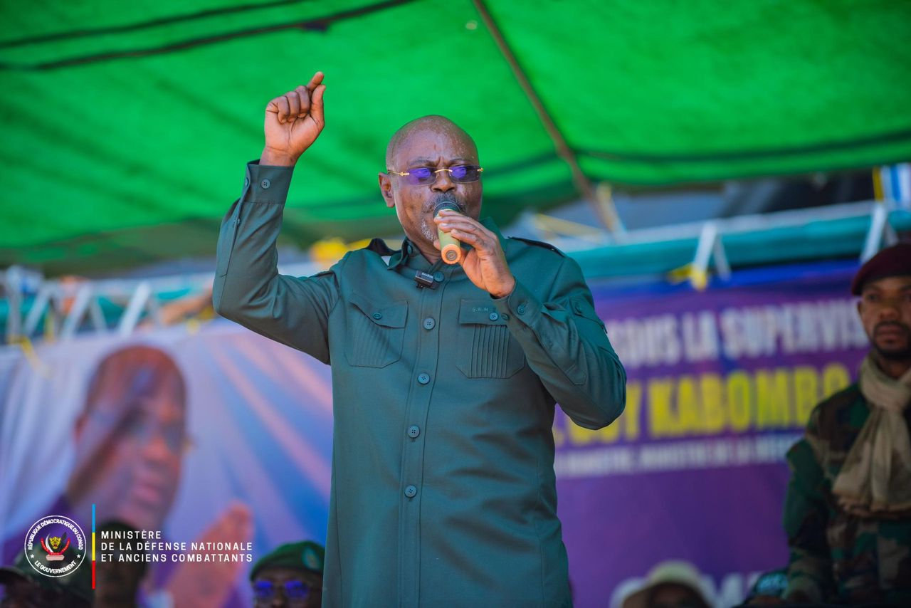 Grand-Kasaï : Guy Kabombo en campagne de mobilisation de la jeunesse pour renforcer les FARDC face aux menaces sécuritaires 