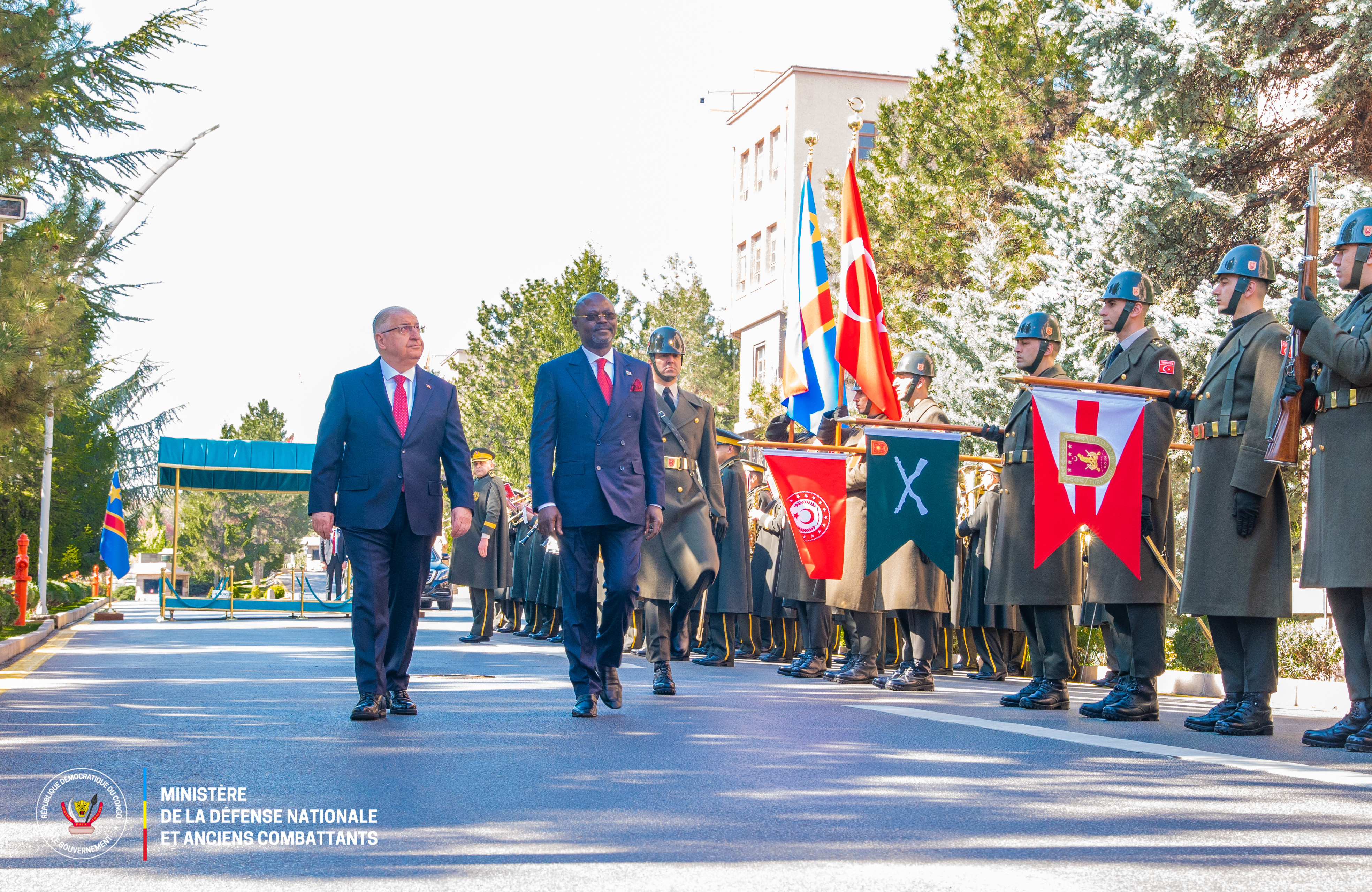 En visite à Ankara, le VPM Guy Kabombo Muadiamvita engage la RDC sur la voie d'un partenariat renforcé avec la Türkiye pour la formation, l'équipement et la transformation des Forces armées