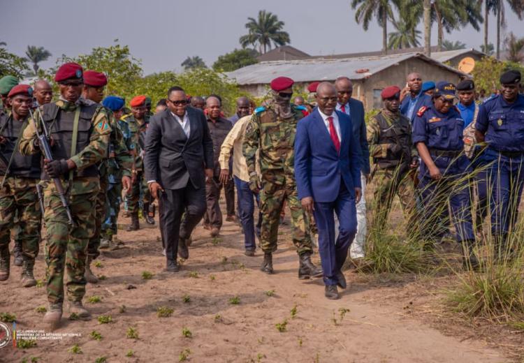 Grand Bandundu : Guy Kabombo à l’offensive pour restaurer la sécurité face aux Mobondo 